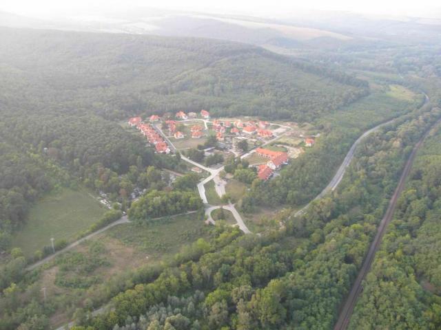 2009 047