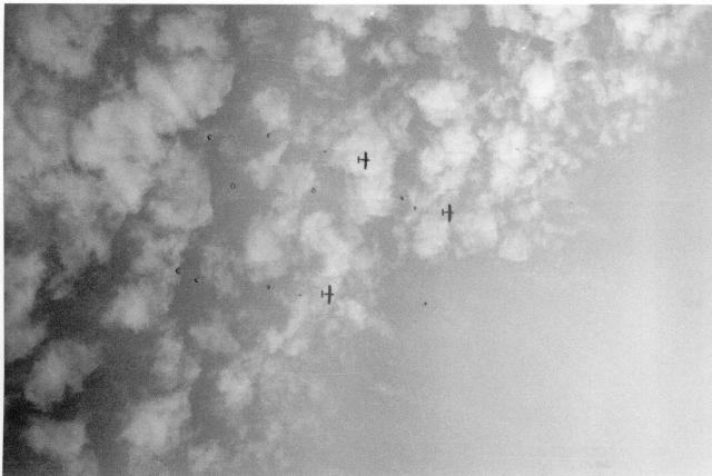 1985. Augusztus