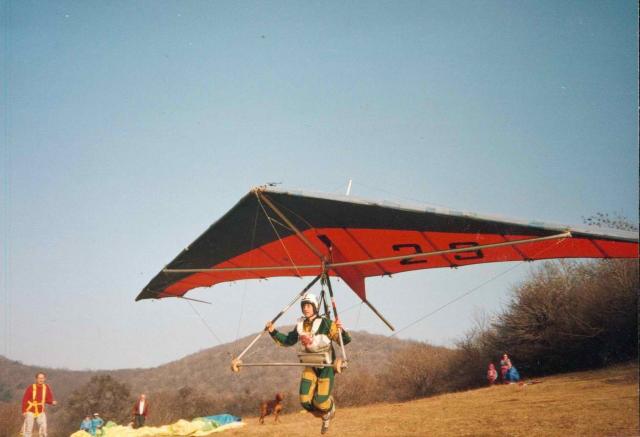 J 144. 92.03.01.HHH.