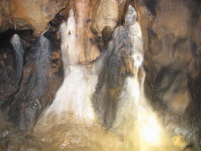 KĂŠp 157